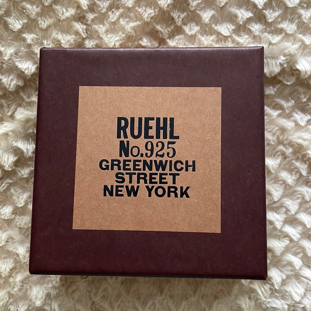 Ruehl No.925 small gift box